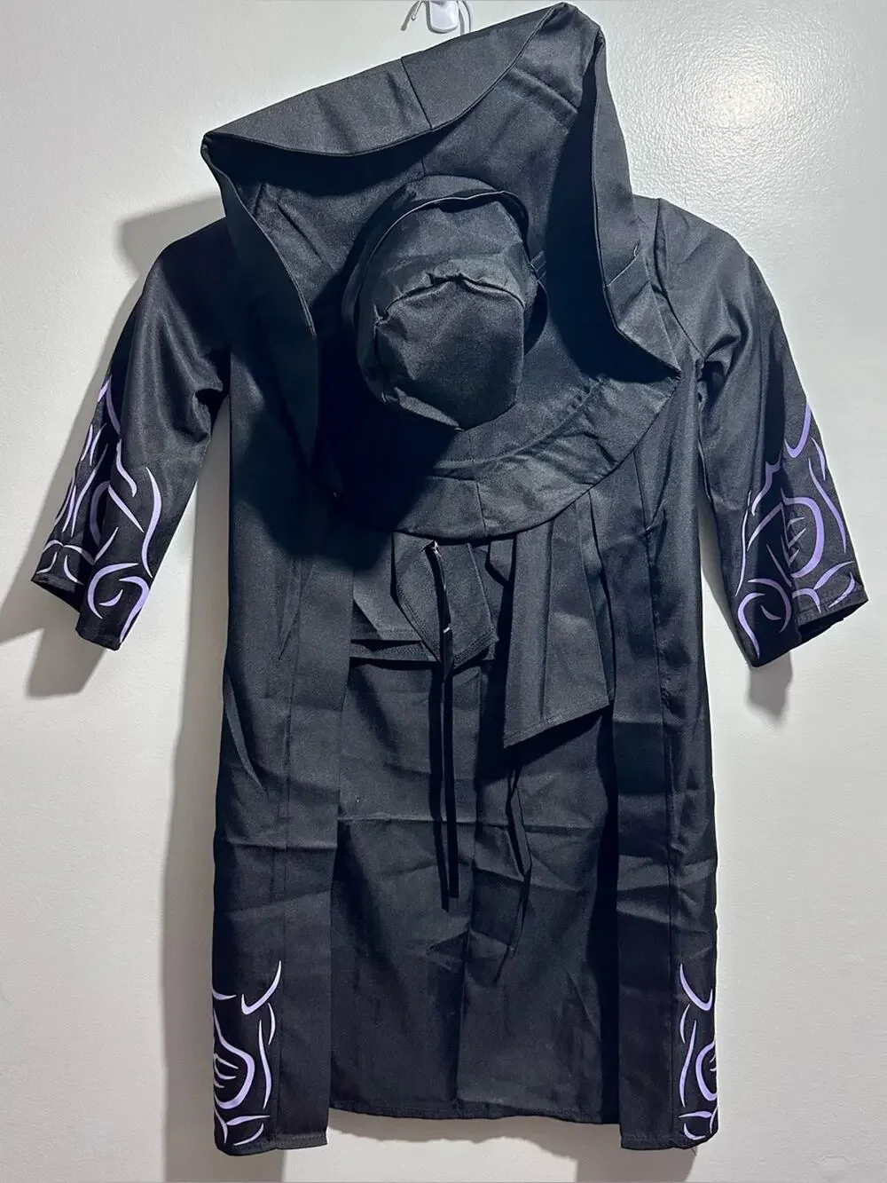 Black Hooded Robe with Purple Accent Tribal Sleeves Size 4T-5T (87)